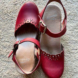 DANSKO  RED  MARY JANES  SIZE 6